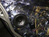 Установка Тыловая акустика DLS 426 в Renault Megane 2